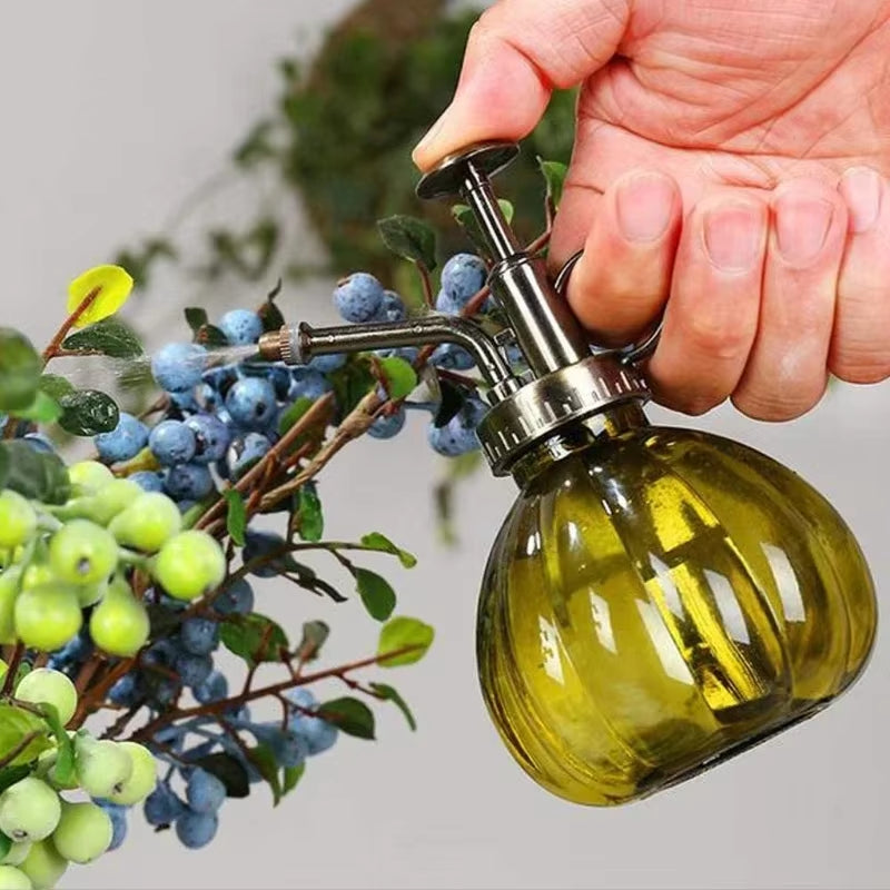 1 PC Glass Watering Can Pot Vintage Plant Mister Pressure Sprayer Retro Pumpkin Spray Bottle Imitation Bronze Sprinkler